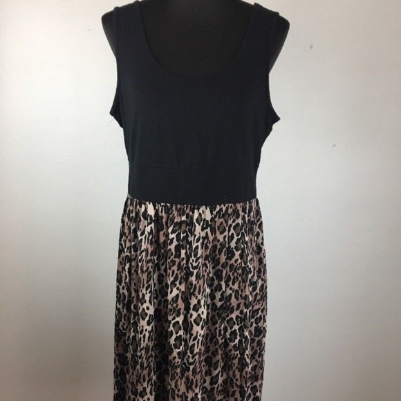 torrid Dresses & Skirts - Torrid Dress 1X Plus A Line Black Animal Print